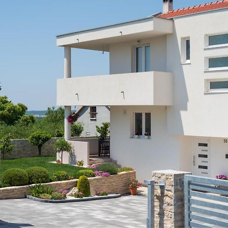 Spacious And Fully Equipped Apartment Near Zadar Smokovic Exterior photo